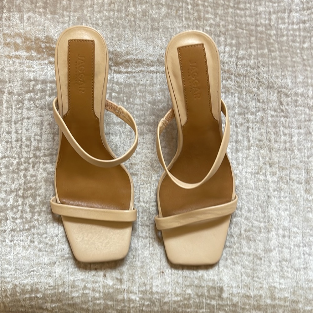 Shoes - Picture 3 of 6